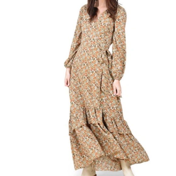 Molly Bracken Dresses & Skirts - NWT Molly Bracken Women’s Long Bohemian Printed Dress V-Neckline Puffed Sleeves